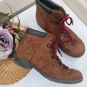 Makalu Lace Up Hiking Boots